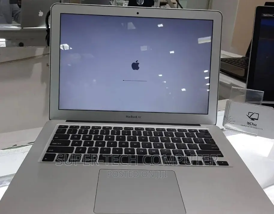 New Laptop Apple MacBook Air 2012 4GB Intel Core I5 SSD 128GB