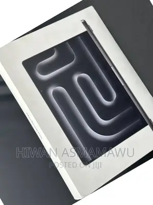 New Laptop Apple MacBook Pro 2023 M3 14-Inch 8GB Apple M3 SSD 512GB