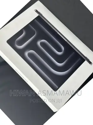 New Laptop Apple MacBook Pro 2023 M3 14-Inch 8GB Apple M3 SSD 512GB