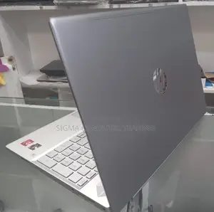 Photo - New Laptop HP Pavilion 15 8GB AMD Ryzen 5 SSD 512GB