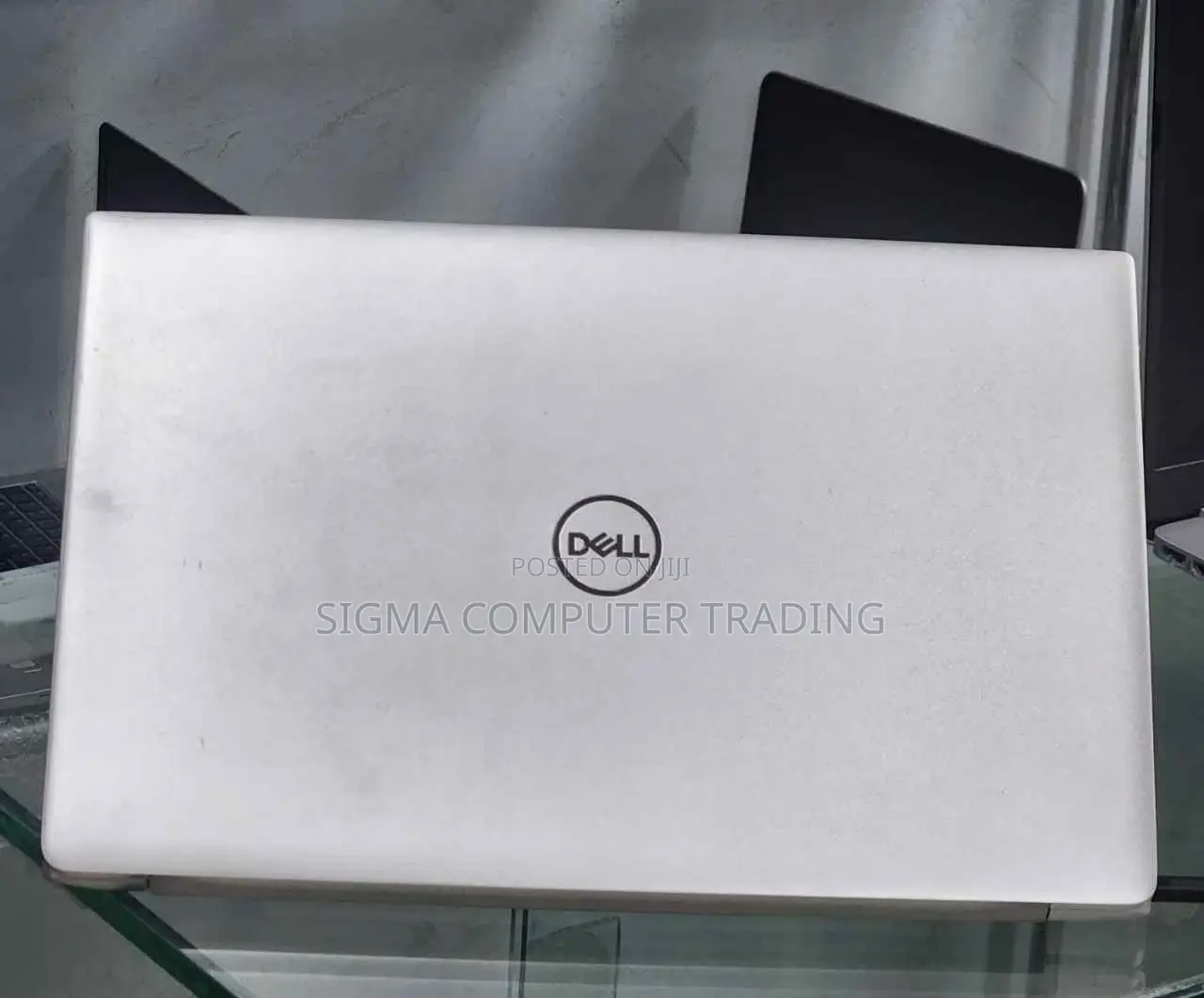 New Laptop Dell Inspiron 15 16GB Intel Core I7 SSD 1T