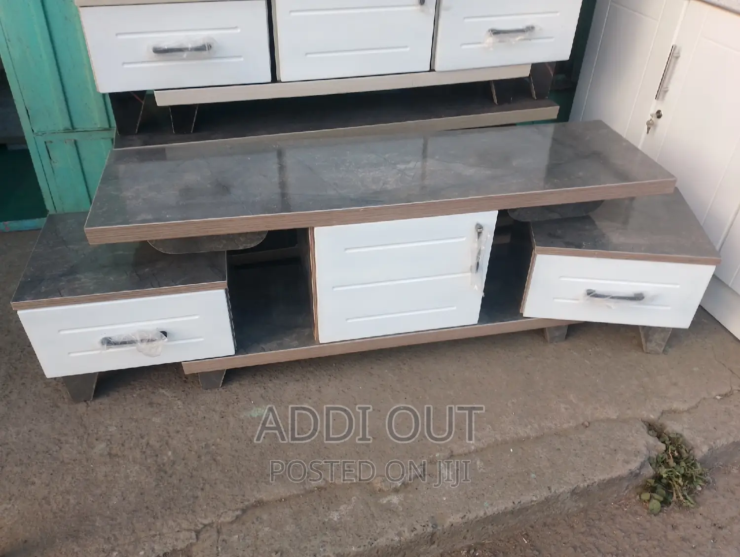 Tv Stand/ቲቪ ማስቀመጫ