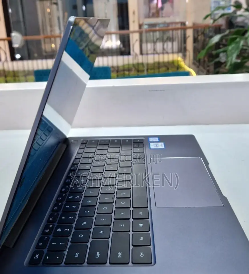 New Laptop Huawei MateBook X Pro 8GB Intel Core I5 SSD 512GB