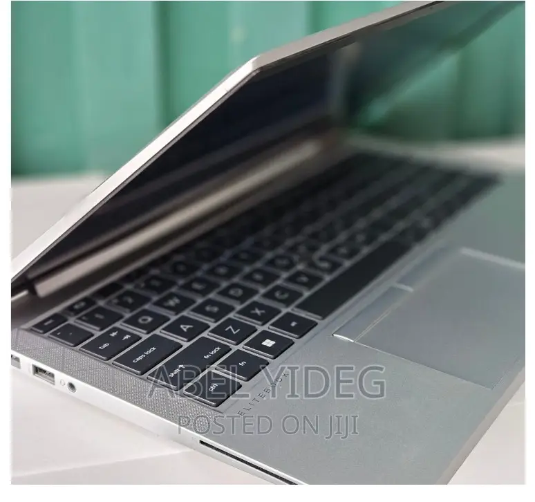New Laptop HP EliteBook 840 G8 16GB Intel Core I5 SSD 512GB