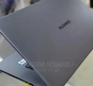 New Laptop Huawei MateBook 13 WRT-W19E 8GB Intel Core I5 SSD 512GB