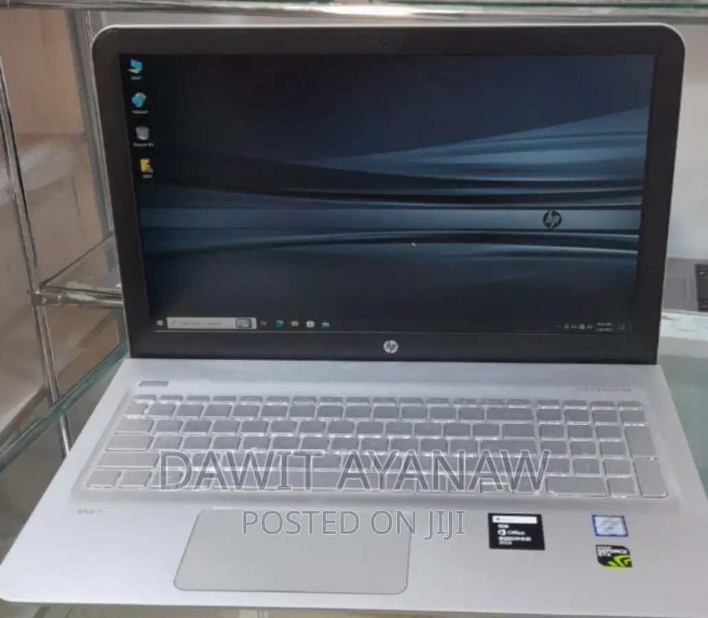 New Laptop HP 8GB Intel Core I7 SSD 512GB