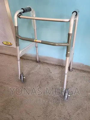 Aluminum Walker_height Adjustment Walker_መራመጃ_በትንሽ ኢፈርት