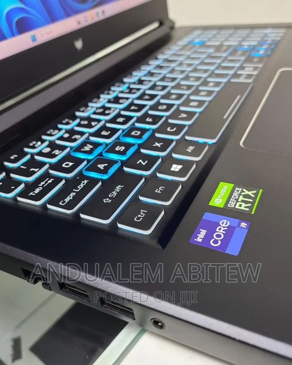 New Laptop Acer Predator Helios 300 16GB Intel Core I9 SSD 1T