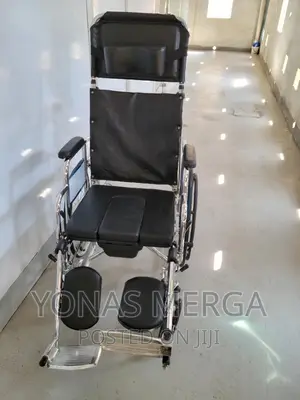 Multifunctional Wheelchair/Multi_role/Toilet and Bedside