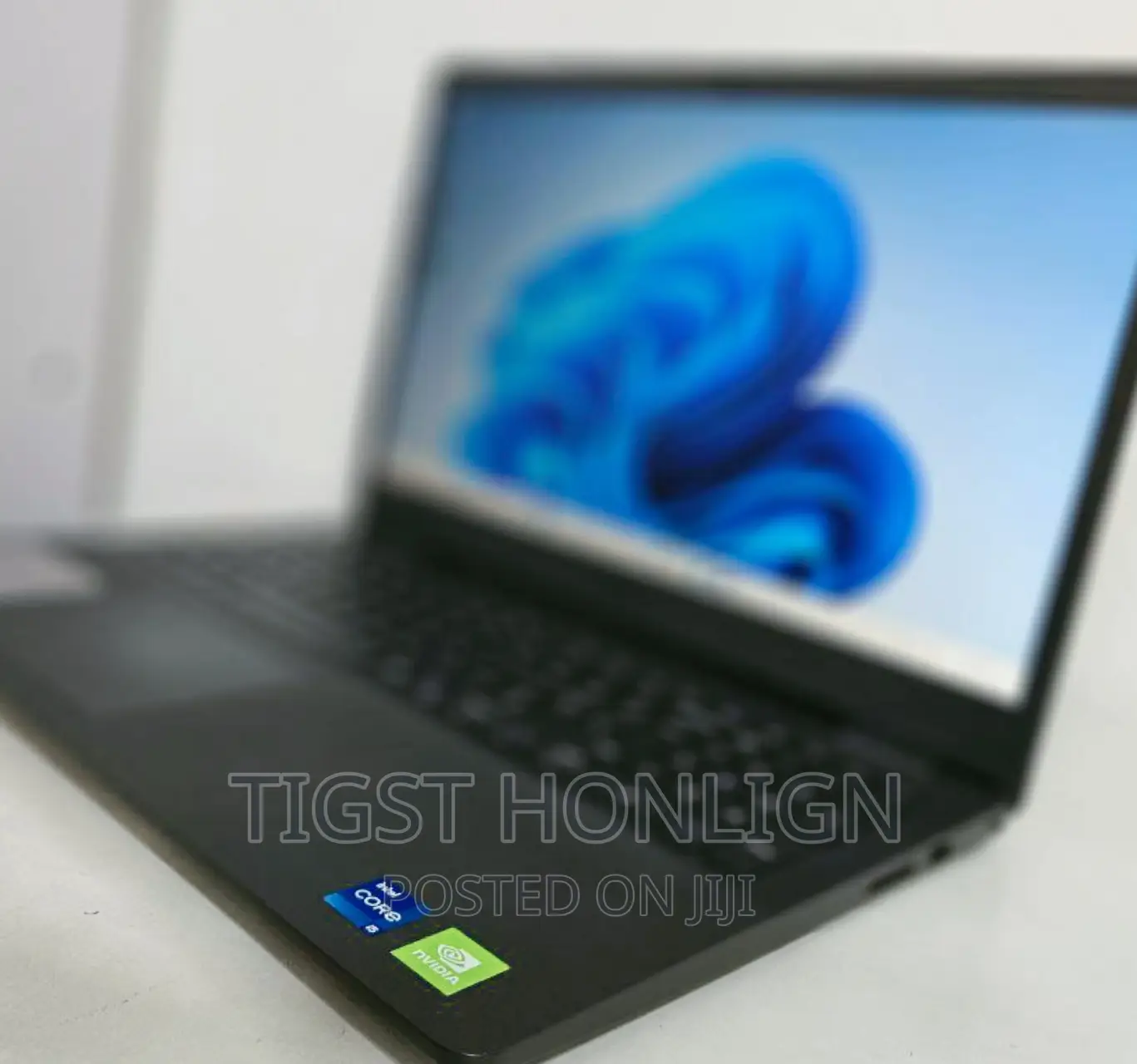 New Laptop Dell Vostro 1440 8GB Intel Core I5 SSD 512GB