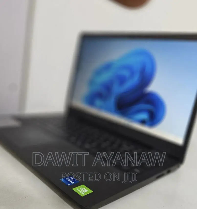 New Laptop Dell 8GB Intel Core I5 SSD 512GB