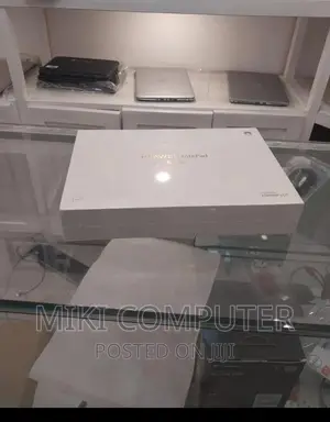 New Laptop Huawei MateBook 13 WRT-W19E 8GB Intel SSD 256GB