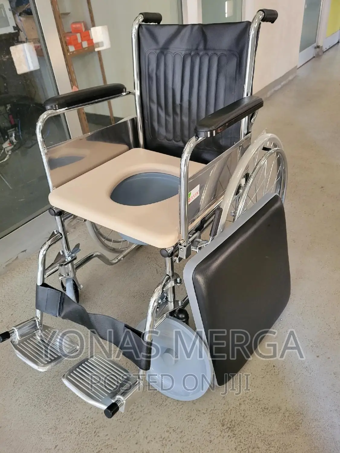 Bathroom Wheelchair/Toilet Wheelchair_ሬስትroom ሚተካ/Wheelchair