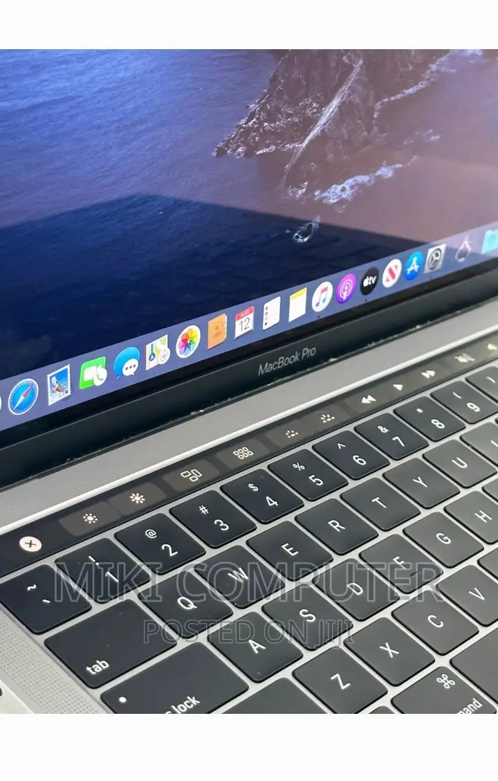 New Laptop Apple MacBook Pro 2019 8GB Intel Core I5 SSD 128GB