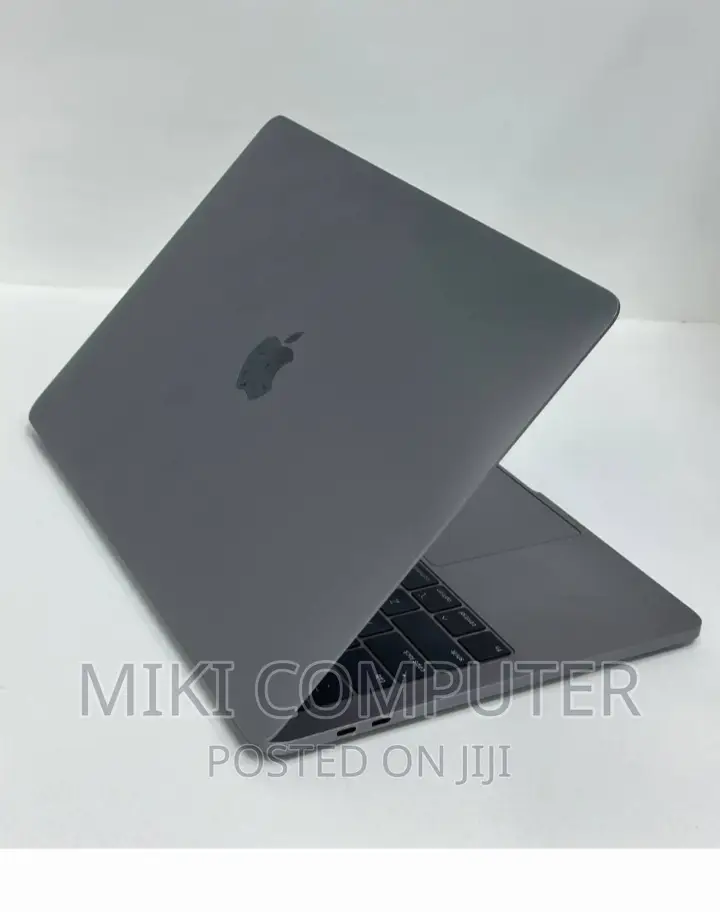 New Laptop Apple MacBook Pro 2019 8GB Intel Core I5 SSD 128GB