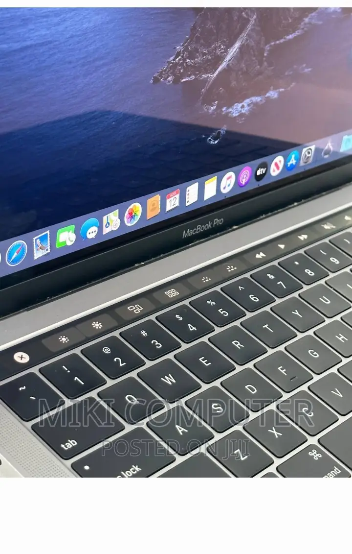New Laptop Apple MacBook Pro 2019 8GB Intel Core I5 SSD 128GB
