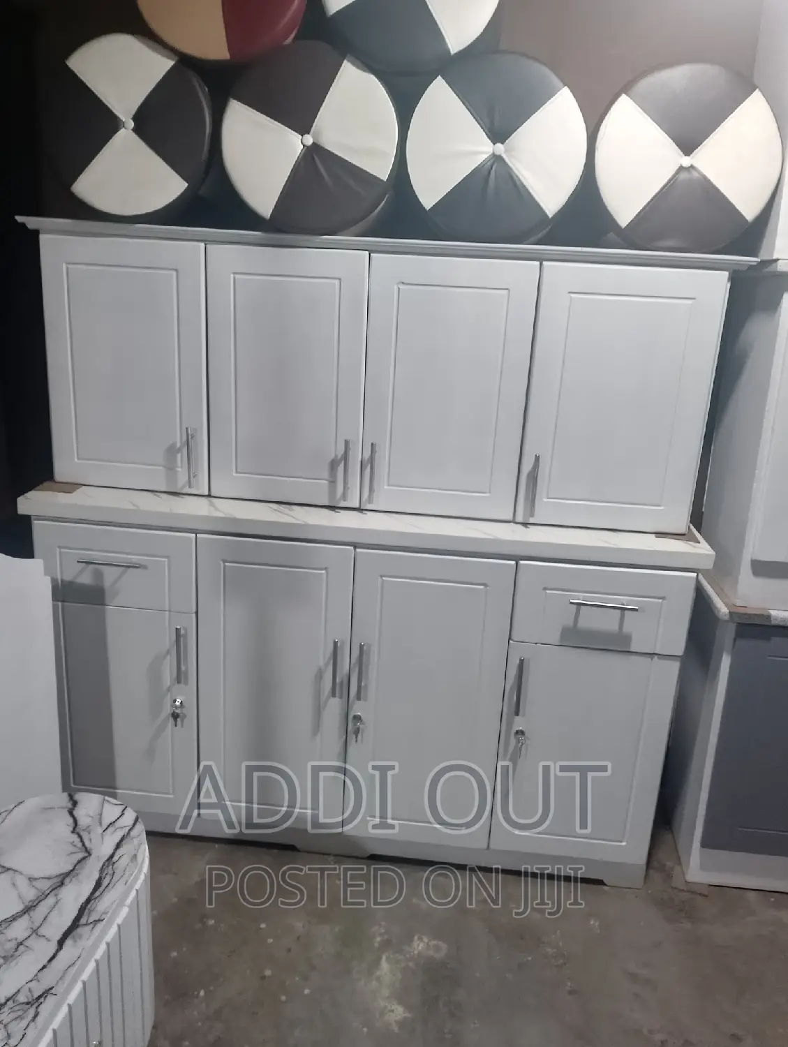 1.60 ኪችን ካቢኔት ከነ ተሰቃዪ