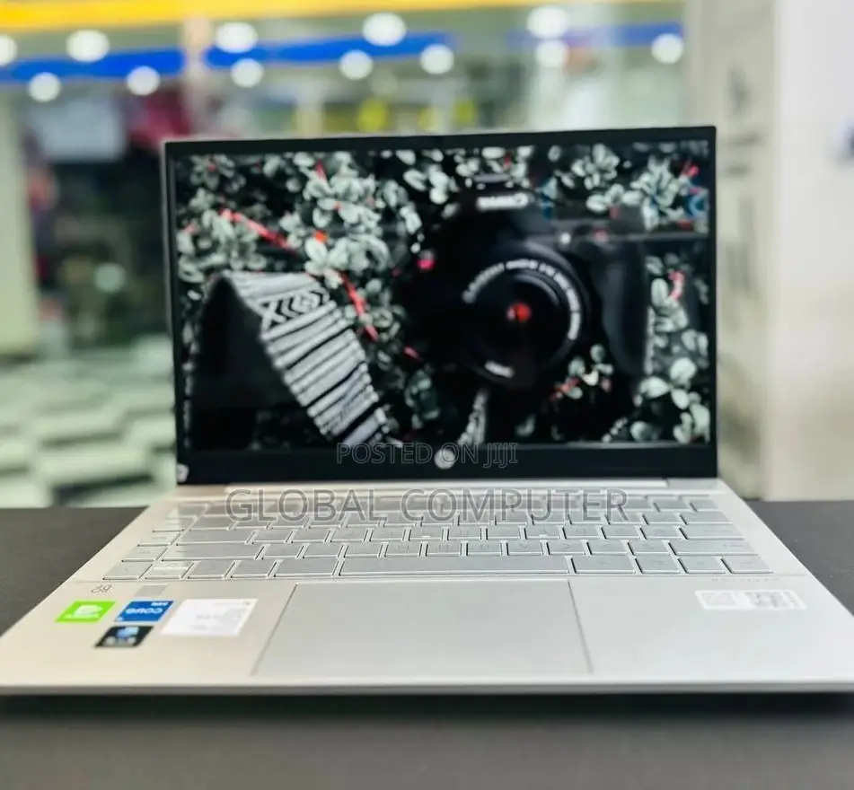 New Laptop HP Pavilion 13 16GB Intel Core I5 SSD 512GB