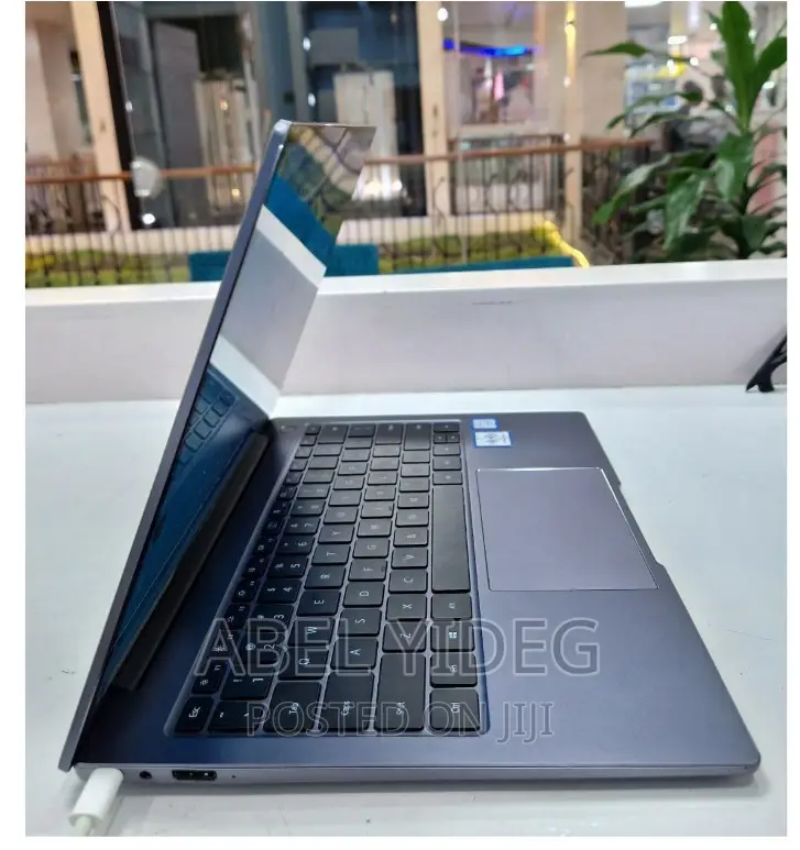 New Laptop Huawei MateBook X Pro 8GB Intel Core I5 SSD 512GB