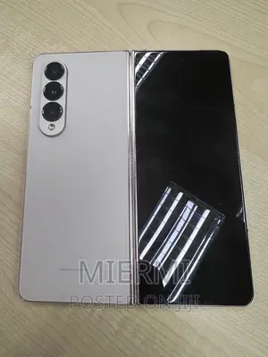 New Samsung Galaxy Z Fold4 512 GB Gold