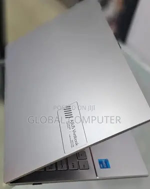 New Laptop Asus VivoBook E12 E203NAH 8GB Intel Core I3 SSD 512GB