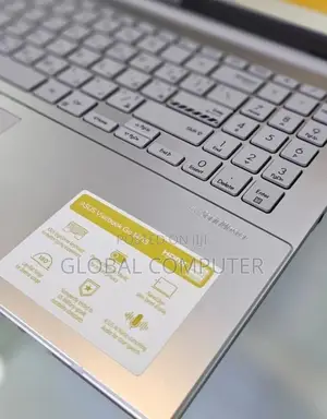 New Laptop Asus VivoBook E12 E203NAH 8GB Intel Core I3 SSD 512GB