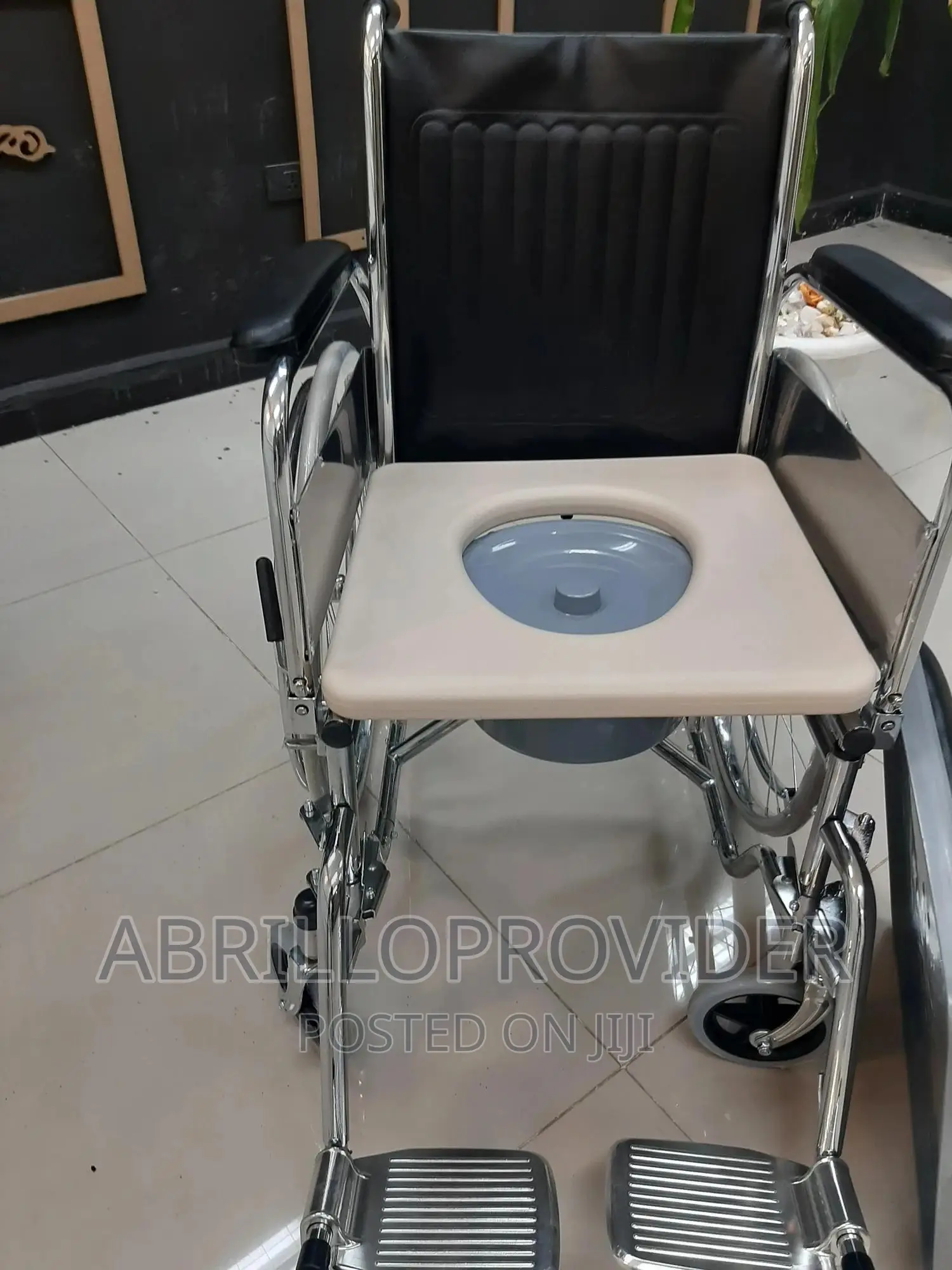 New Toilet Wheelchair~Wheelchair~Wheelchair~Pottywheelchair~