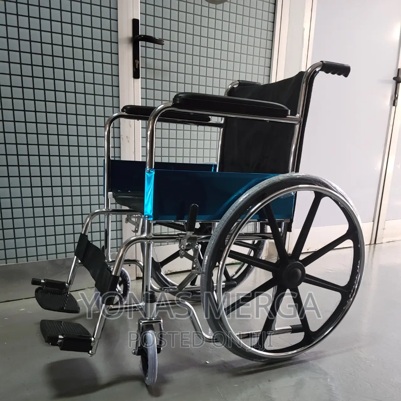 Wheelchair Supply/Online Wheelchair/Heavy Duty Wheelchair