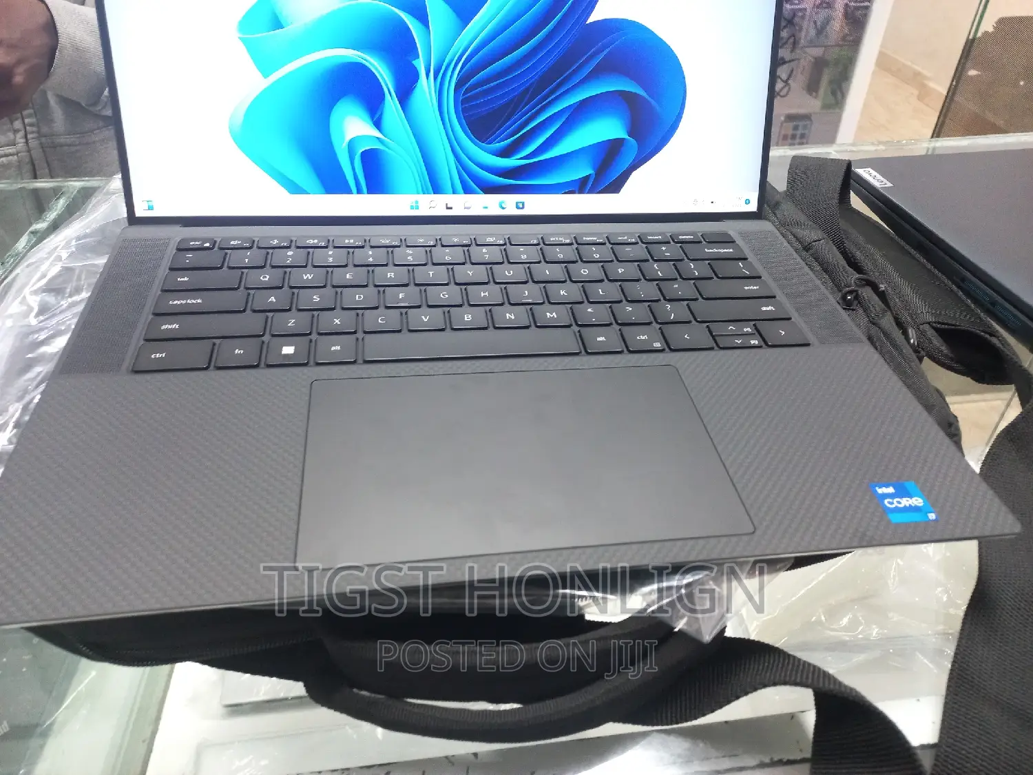 New Laptop Dell XPS 15 16GB Intel Core I7 SSD 512GB