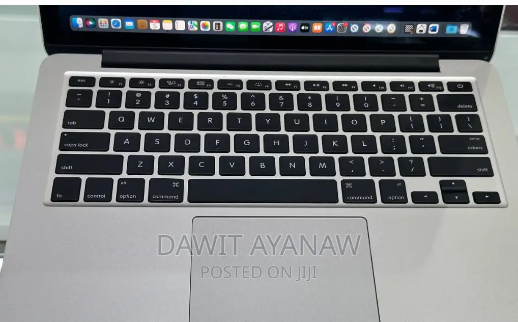 New Laptop Apple MacBook Pro 2015 8GB Intel Core i5 SSD 128GB