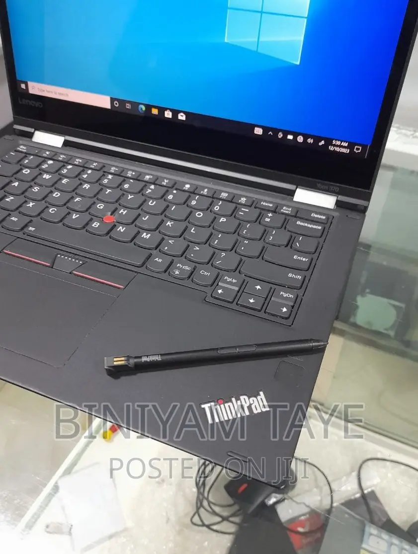 New Laptop Lenovo ThinkPad Yoga 370 8GB Intel Core I7 SSD 512GB