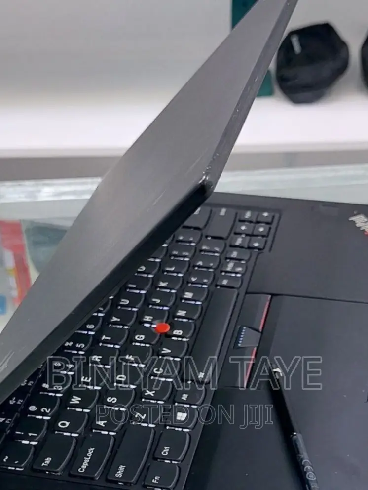 New Laptop Lenovo ThinkPad X380 Yoga 8GB Intel Core I5 SSD 512GB