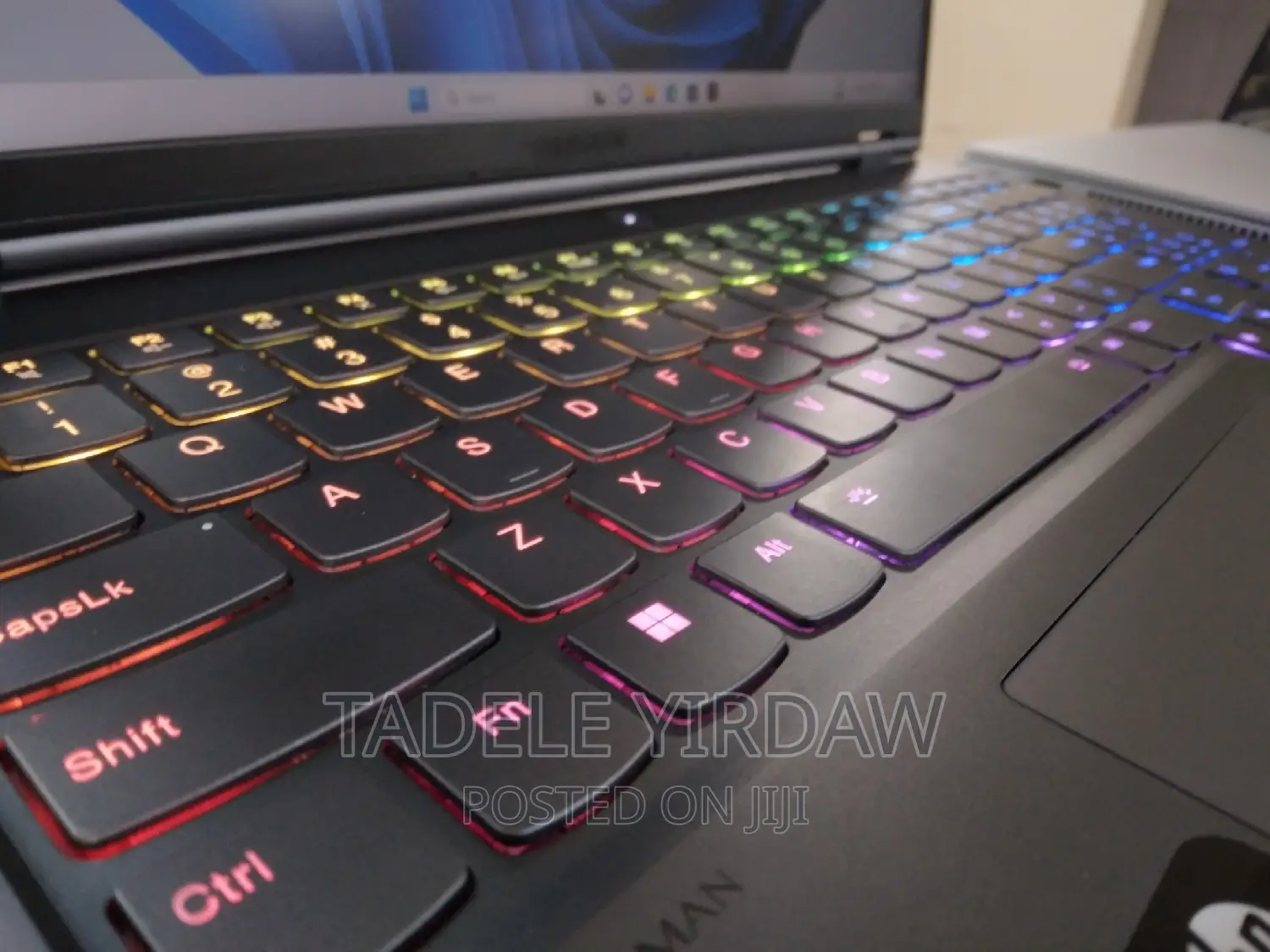 New Laptop Lenovo Legion 7 32GB AMD Ryzen 9 SSD 1T