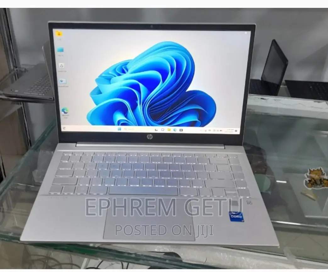 New Laptop HP Pavilion 14 16GB Intel Core i7 SSD 512GB