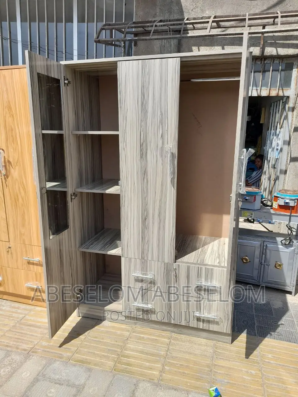 1,20 Cm ላምኔት ቁም ሳጥን