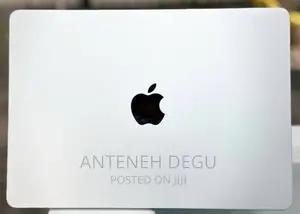 Photo - New Laptop Apple MacBook Air 2022 M2 8GB Apple M2 SSD 256GB