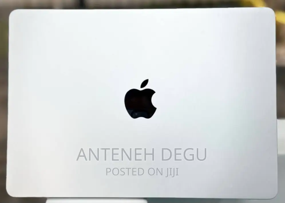 New Laptop Apple MacBook Air 2022 M2 8GB Apple M2 SSD 256GB