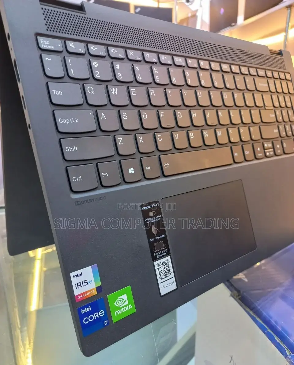New Laptop Lenovo Flex 5 16GB Intel Core I7 SSD 512GB