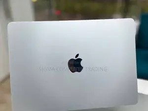 New Laptop Apple MacBook Air 2022 M2 8GB Apple M2 Ultra SSD 256GB