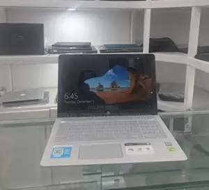 New Laptop HP Pavilion 15 8GB Intel Core I7 HDD 2T