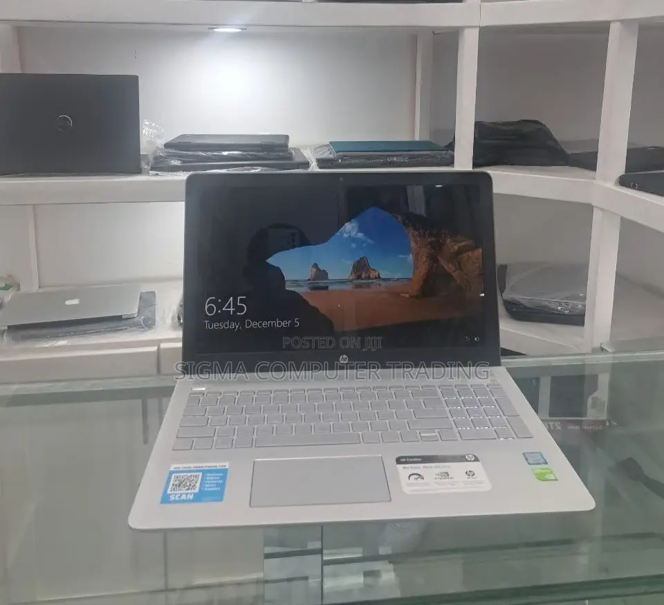New Laptop HP Pavilion 15 8GB Intel Core I7 HDD 2T