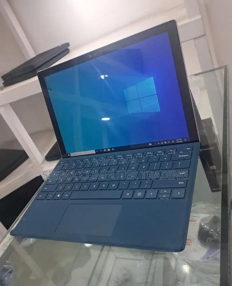 New Laptop Microsoft Surface Pro 4 8GB Intel Core I5 SSD 256GB