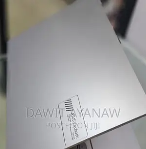 Photo - New Laptop Asus VivoBook 15 X505BA 8GB Intel Core i3 SSD 512GB