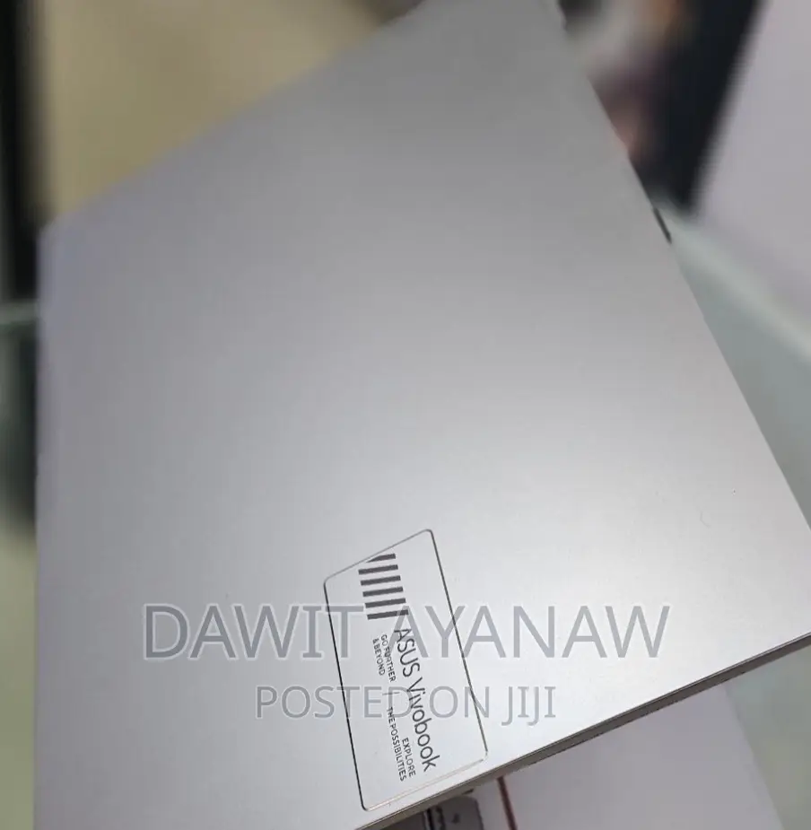 New Laptop Asus VivoBook 15 X505BA 8GB Intel Core i3 SSD 512GB