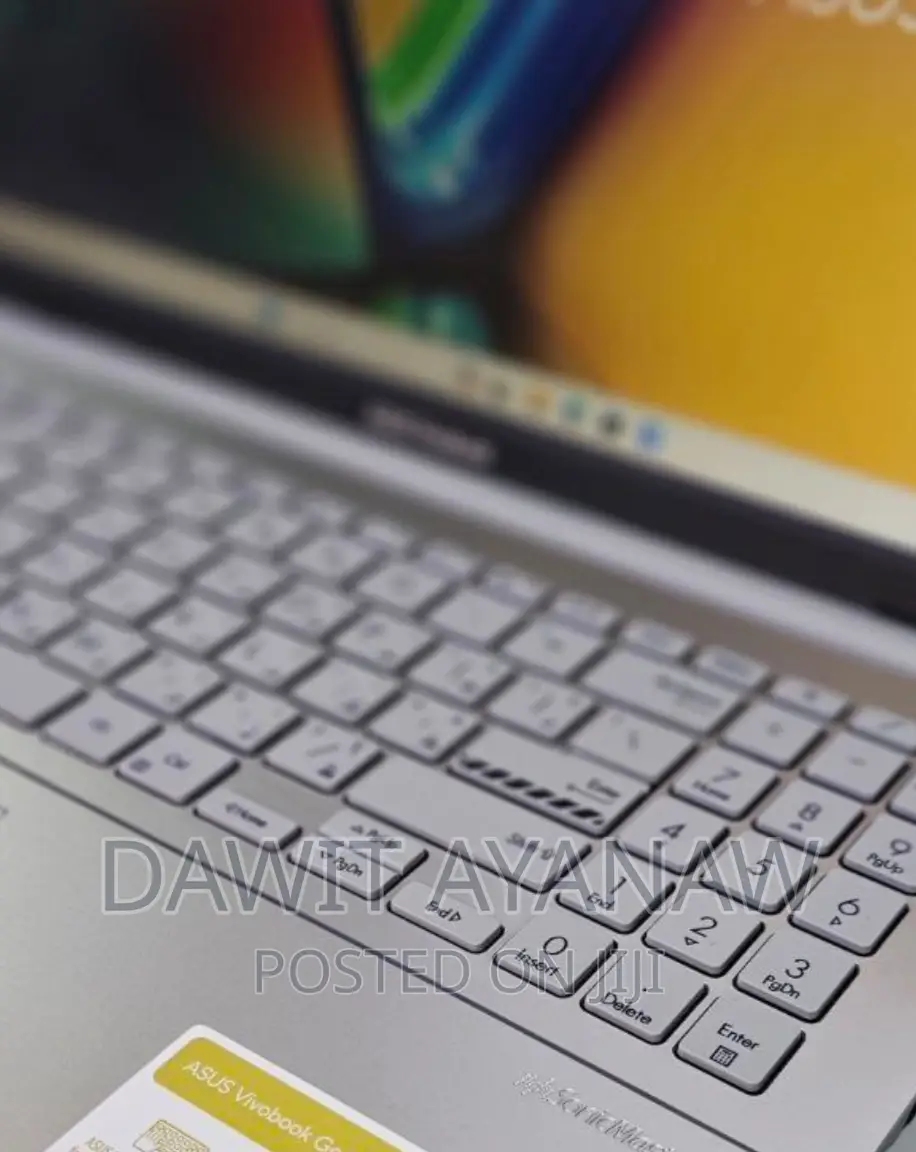 New Laptop Asus VivoBook 15 X505BA 8GB Intel Core i3 SSD 512GB