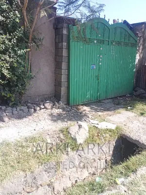 3bdrm House in ገርጂ ሰንሻይን ጀርባ Gerji, Bole for sale