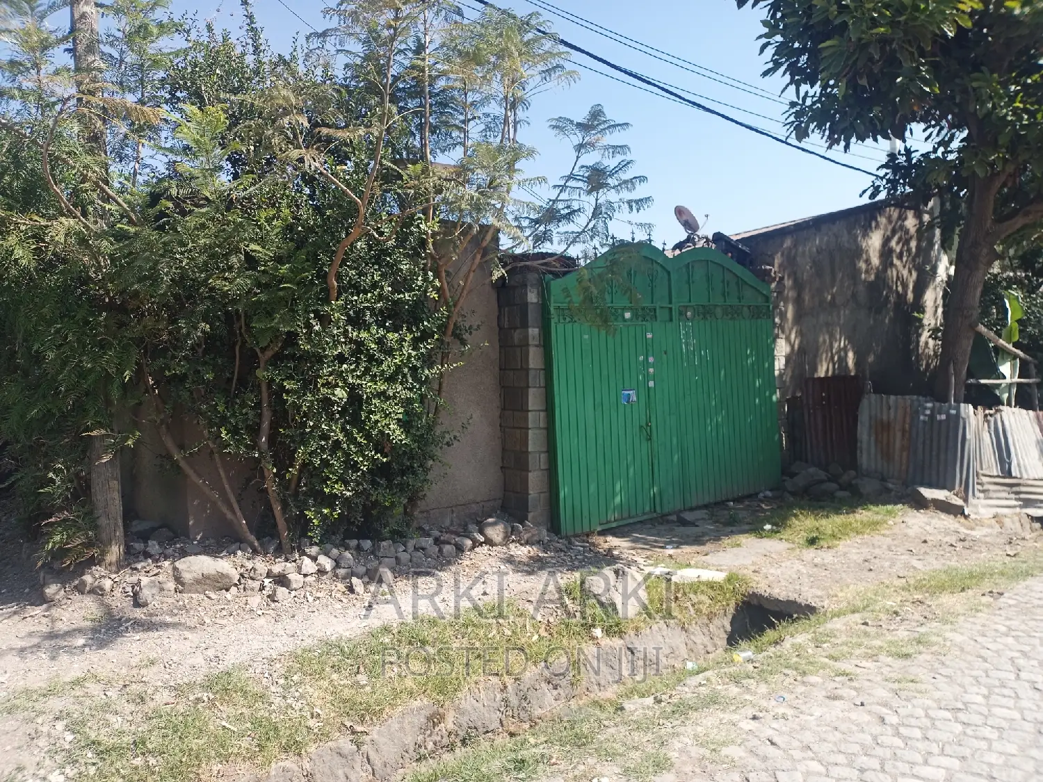 3bdrm House in ገርጂ ሰንሻይን ጀርባ Gerji, Bole for sale