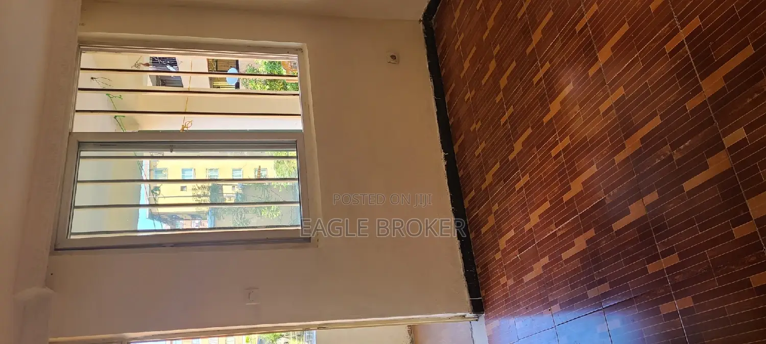 2bdrm Condo in Eagle Broker, Yeka for sale