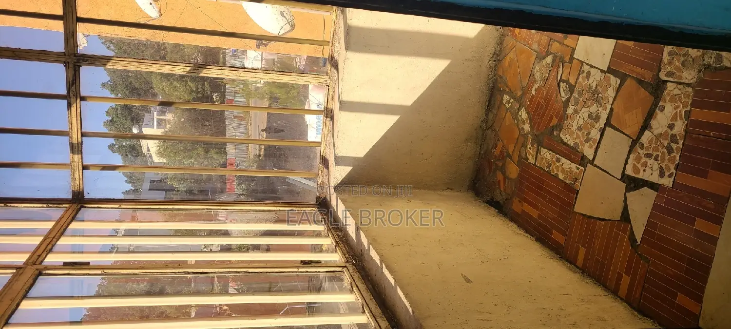 2bdrm Condo in Eagle Broker, Yeka for sale