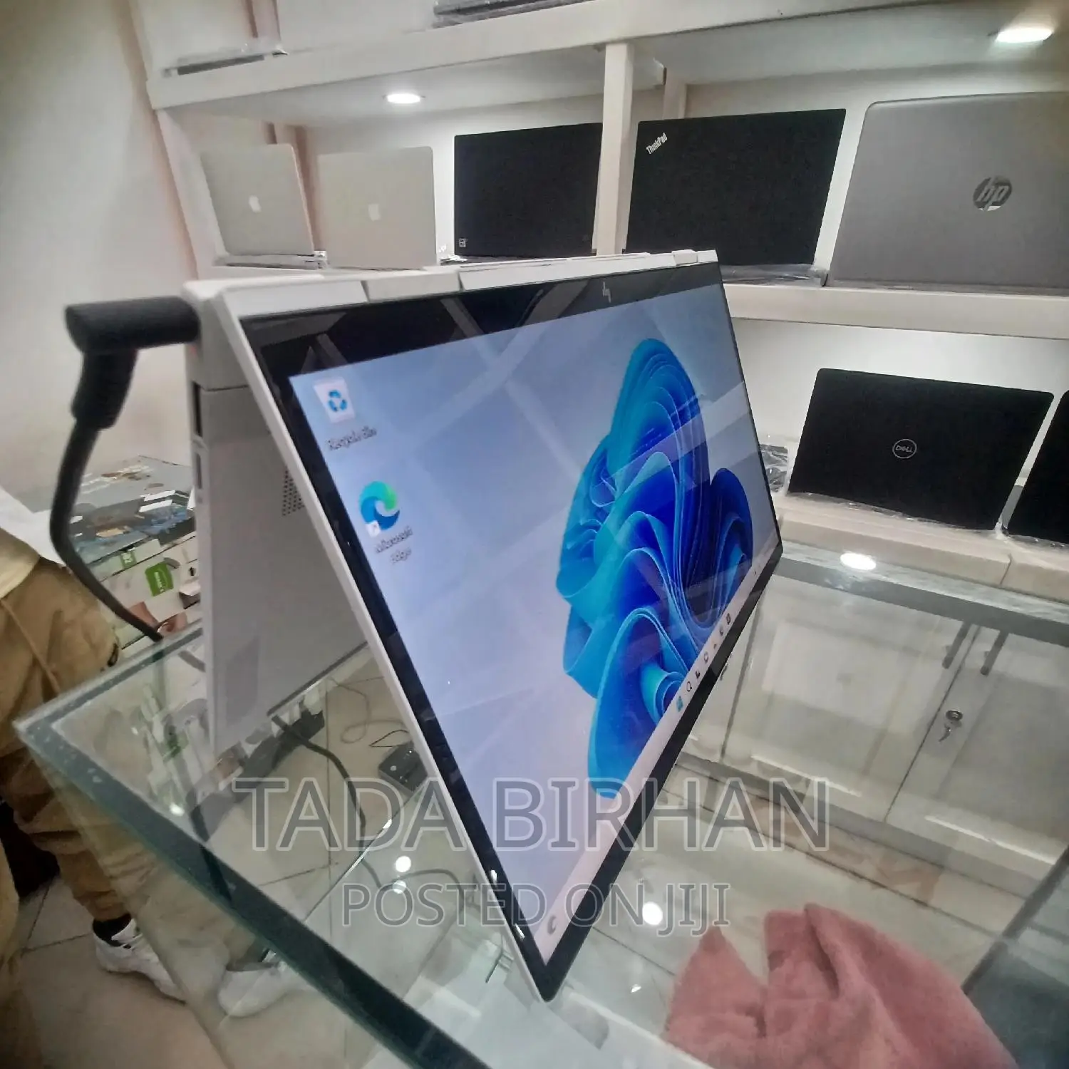 New Laptop HP Envy X360 8GB AMD Ryzen 5 SSD 512GB